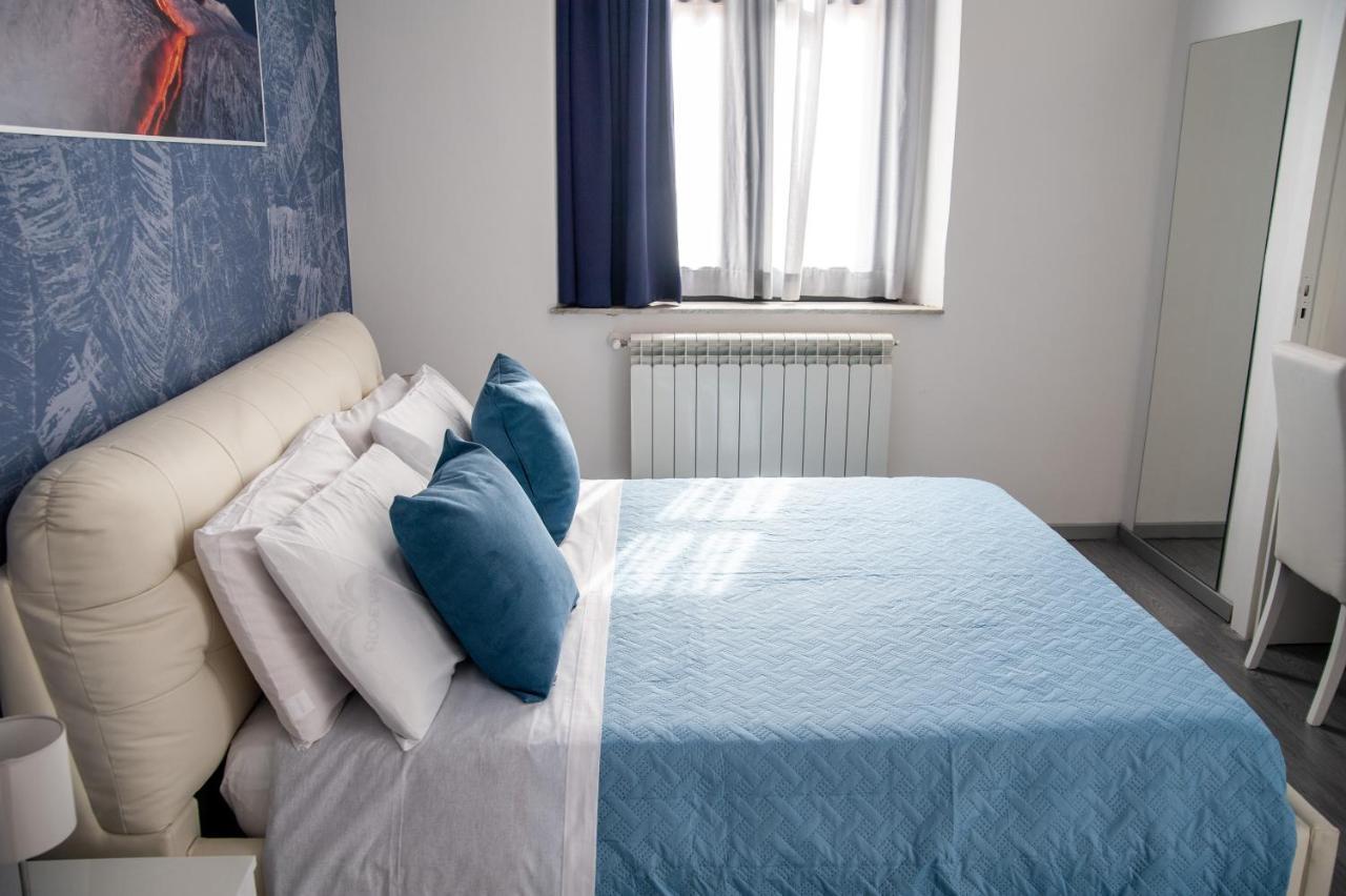 Casa Del Marchese B&B Riposto Bagian luar foto