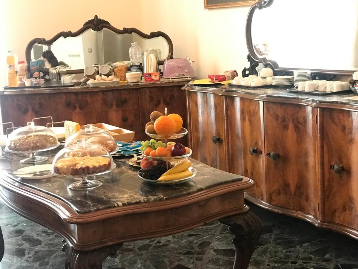 Casa Del Marchese B&B Riposto Bagian luar foto