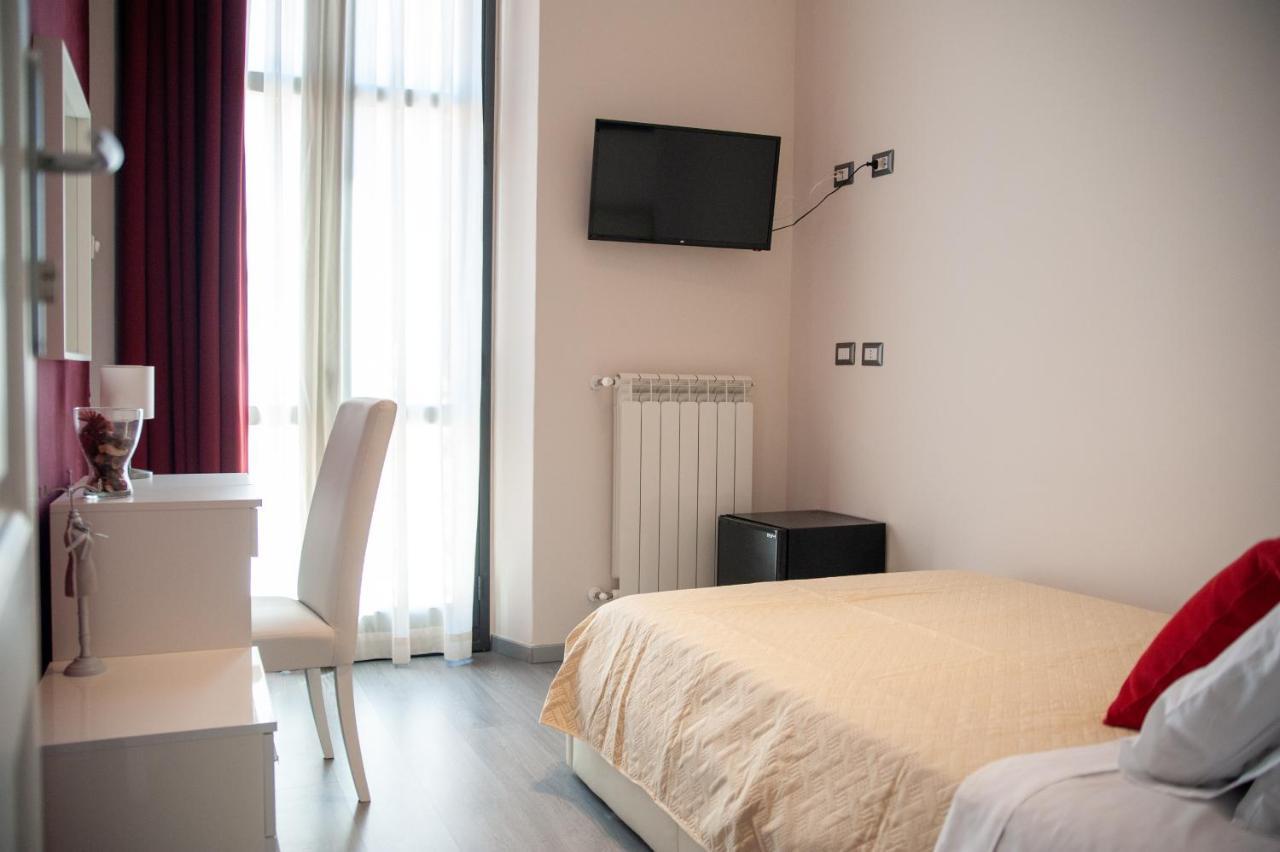 Casa Del Marchese B&B Riposto Bagian luar foto