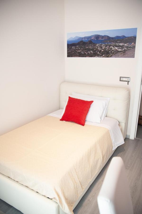 Casa Del Marchese B&B Riposto Bagian luar foto