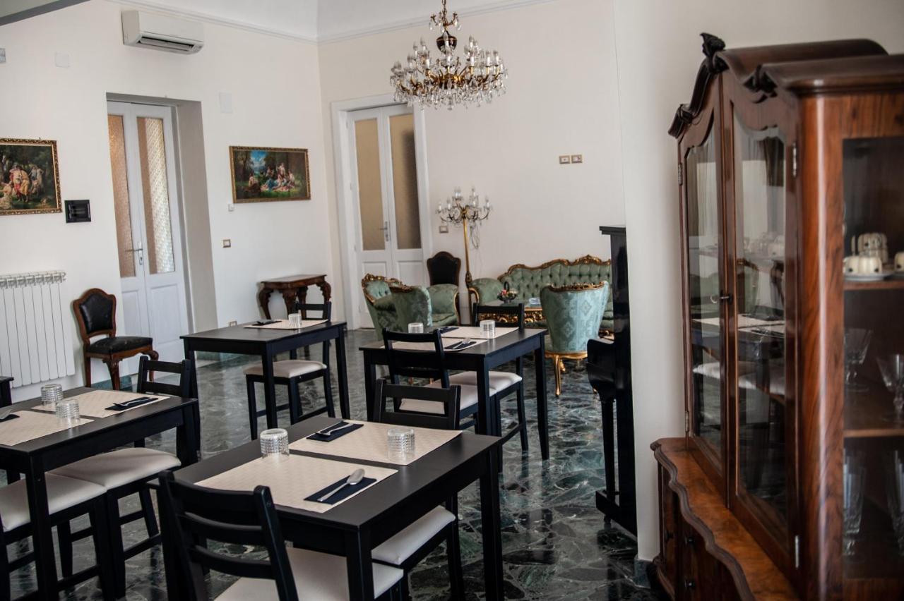 Casa Del Marchese B&B Riposto Bagian luar foto