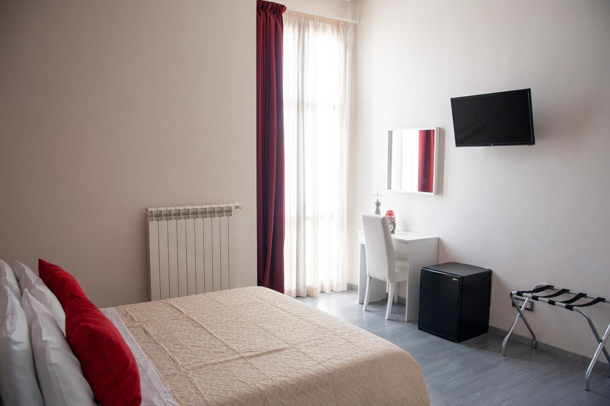 Casa Del Marchese B&B Riposto Ruang foto