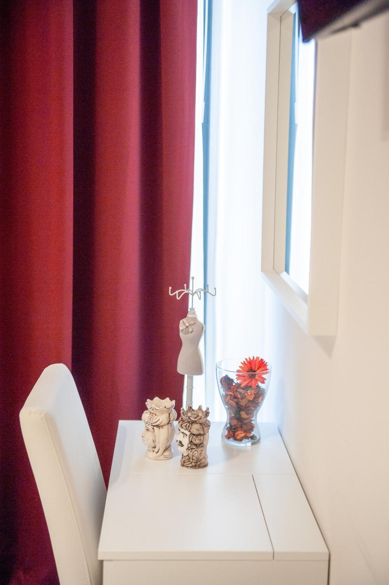 Casa Del Marchese B&B Riposto Ruang foto