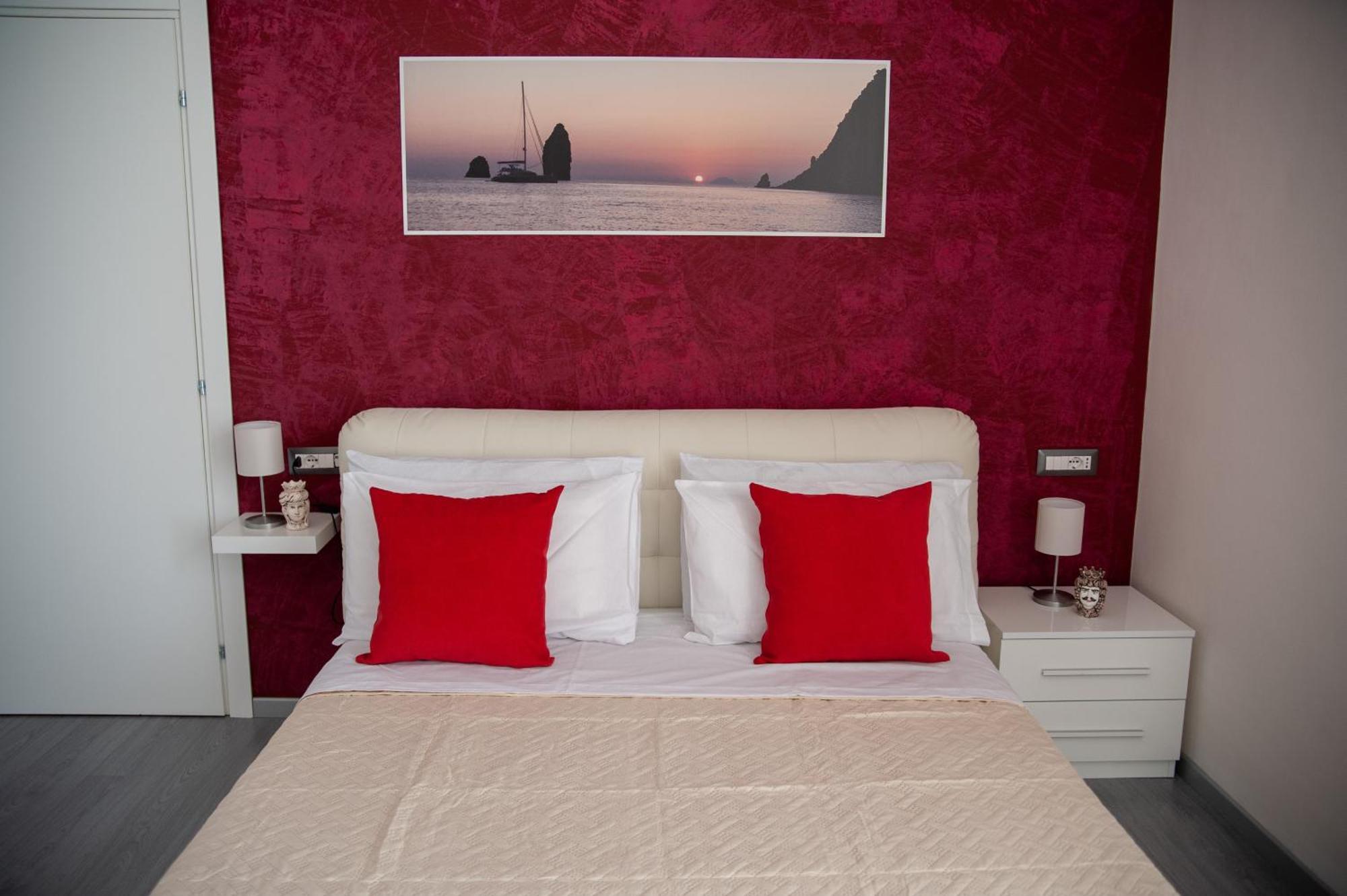 Casa Del Marchese B&B Riposto Ruang foto
